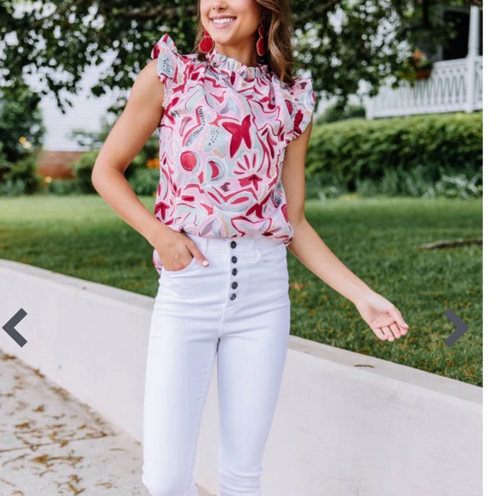 Floral Ruffle Sleeve Top - Picture 2 of 4